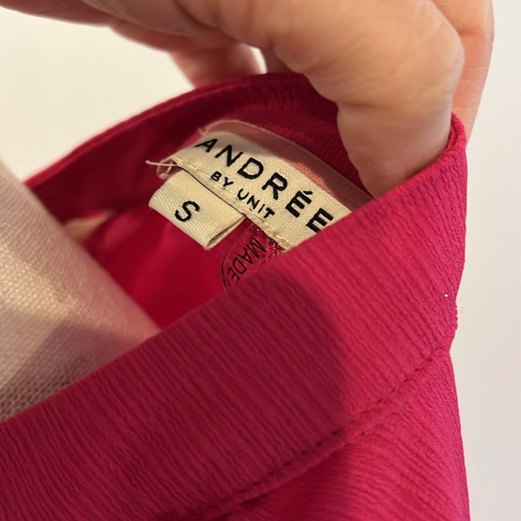 Like new pink ruffle blouse with flowy long sleeves - size small - Picture 7 of 9